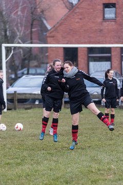 Bild 18 - wBJ SG Weststeinburg/Beidenfleth - SV Henstedt Ulzburg : Ergebnis: 0:4